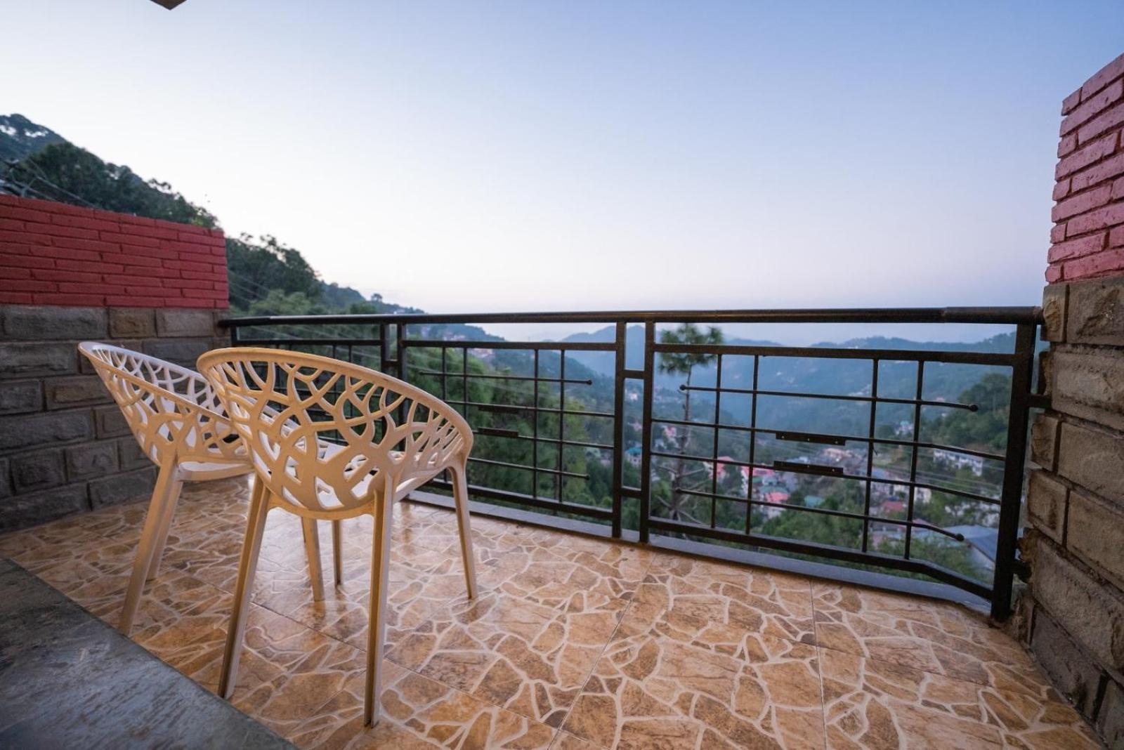Kasauli Castle Resort Екстер'єр фото