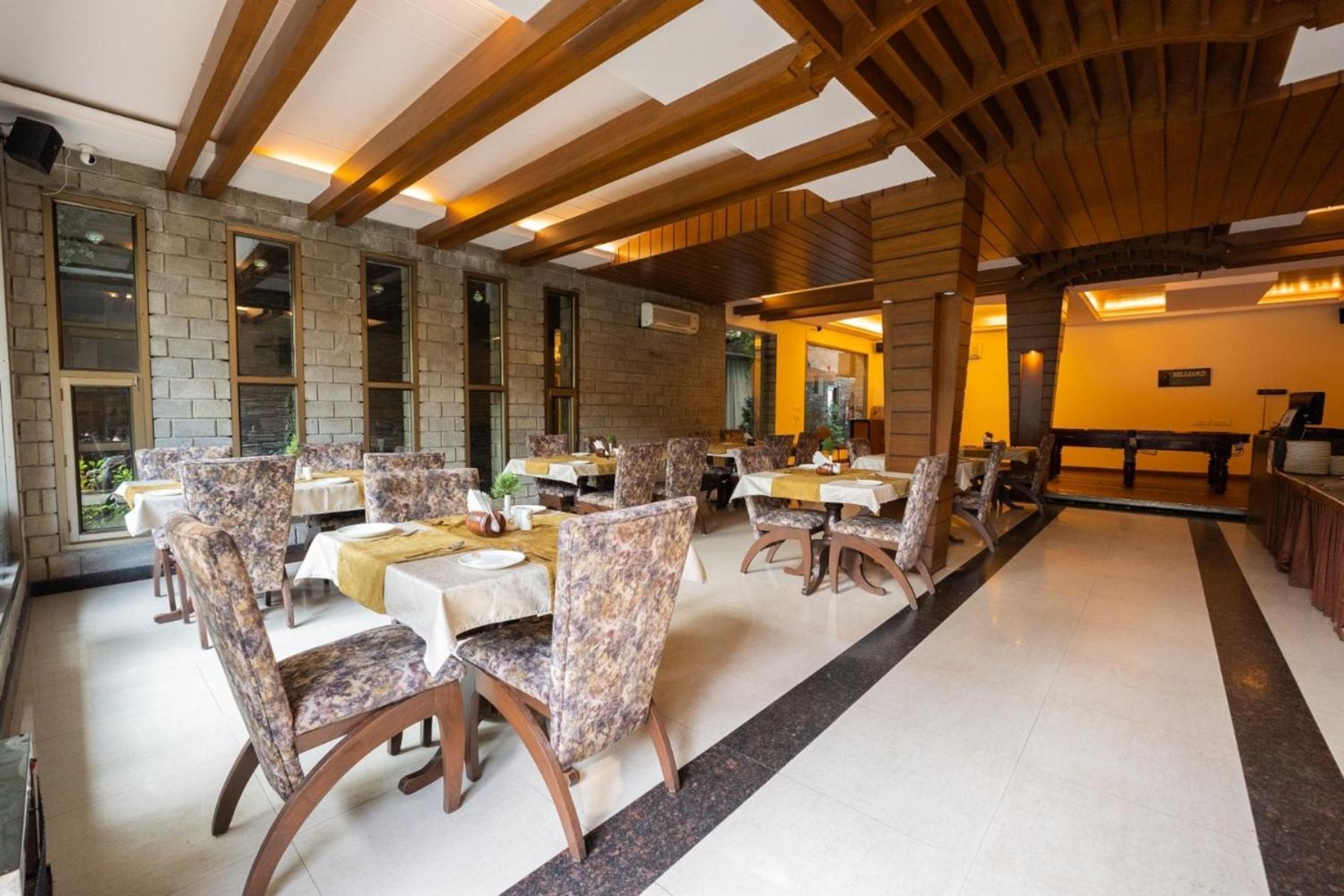 Kasauli Castle Resort Екстер'єр фото