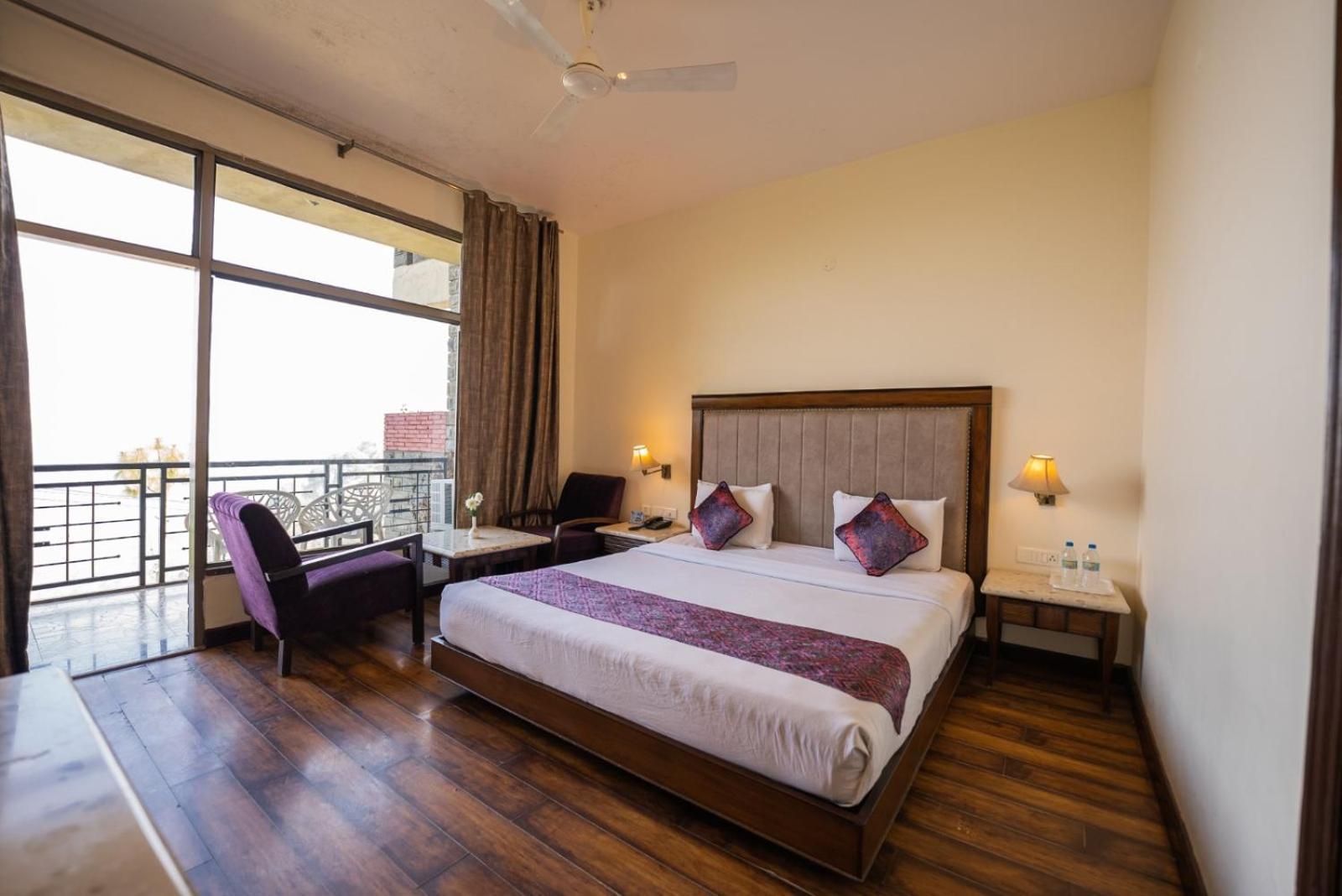 Kasauli Castle Resort Екстер'єр фото