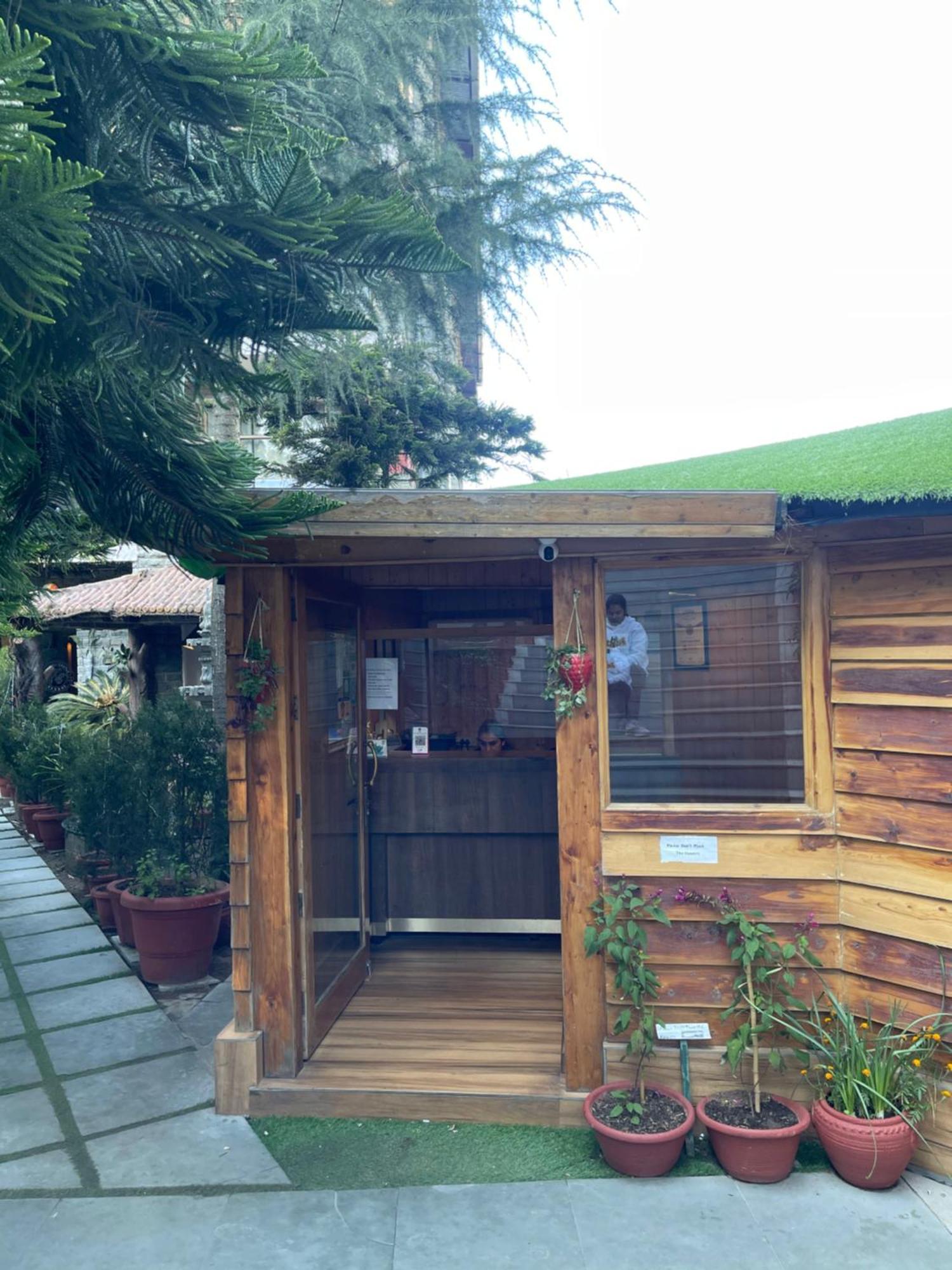 Kasauli Castle Resort Екстер'єр фото