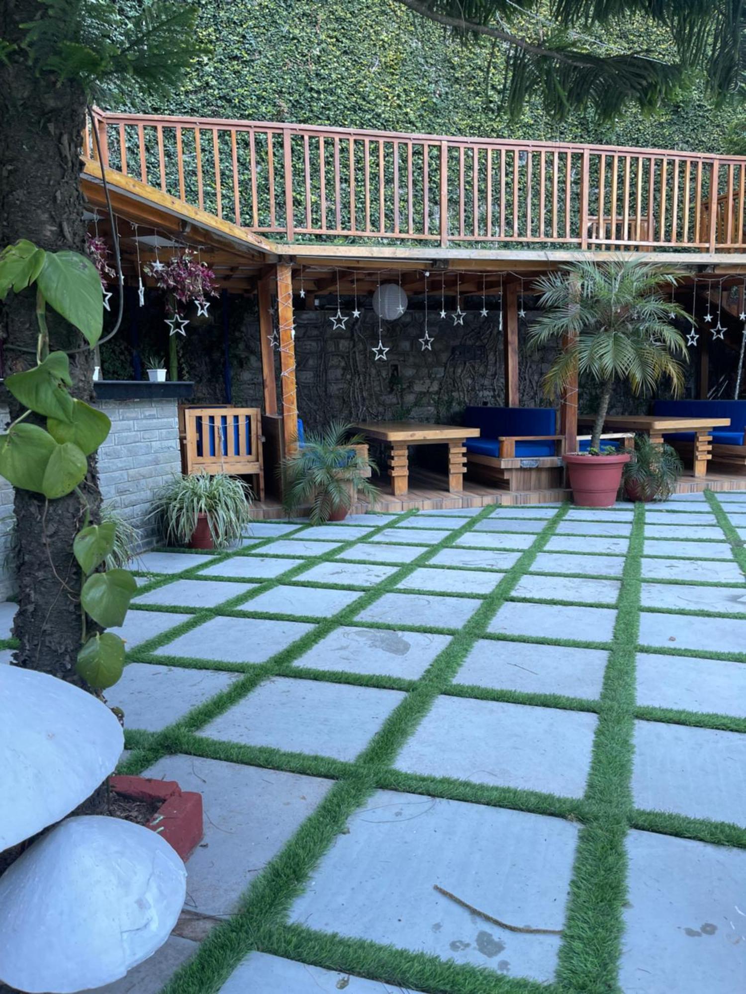 Kasauli Castle Resort Екстер'єр фото