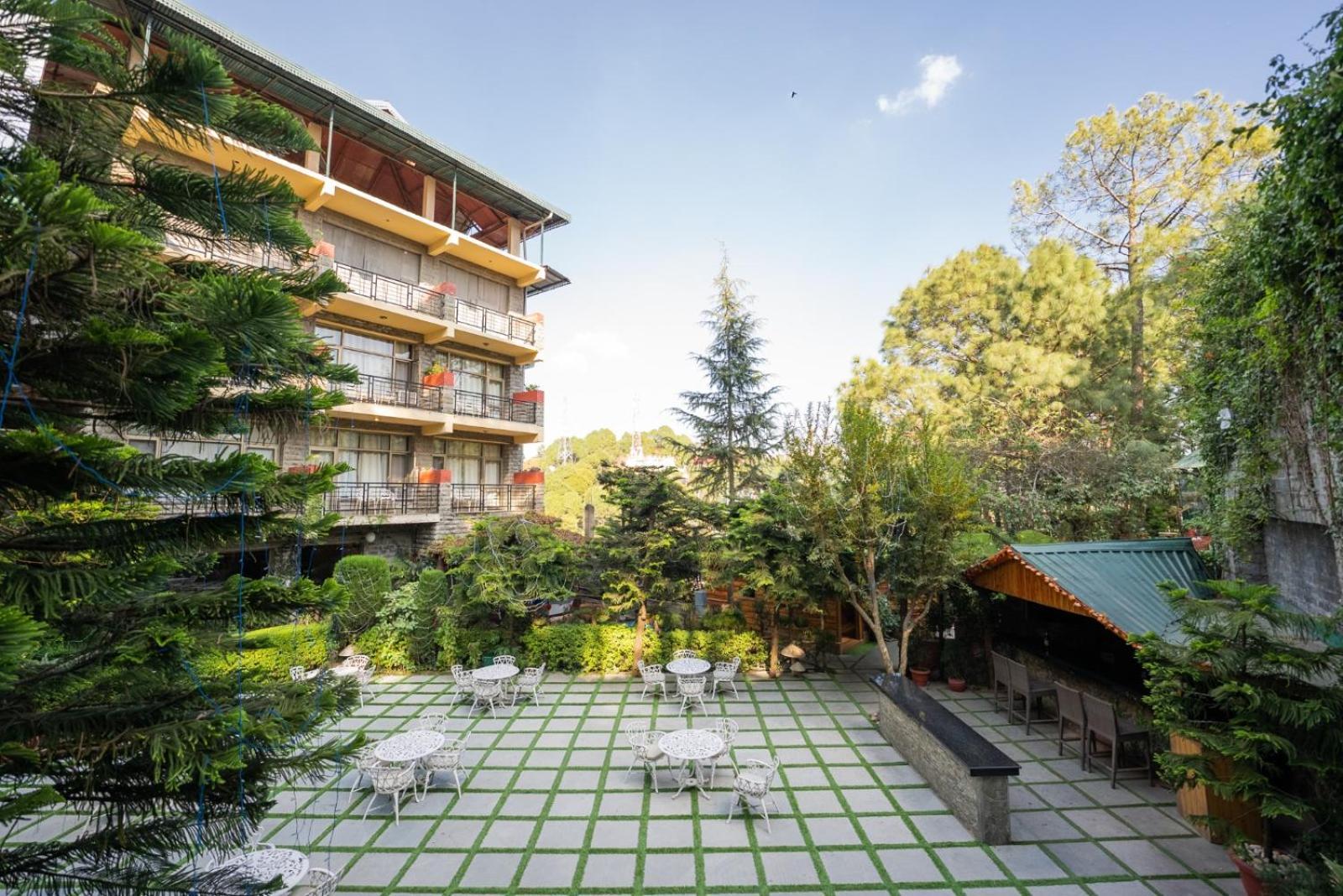 Kasauli Castle Resort Екстер'єр фото