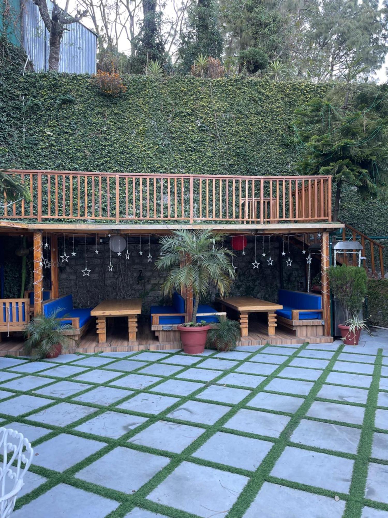 Kasauli Castle Resort Екстер'єр фото